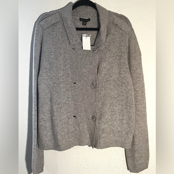 Saks fifth Avenue wool & cashmere blend sweater. NWT - Picture 1 of 4